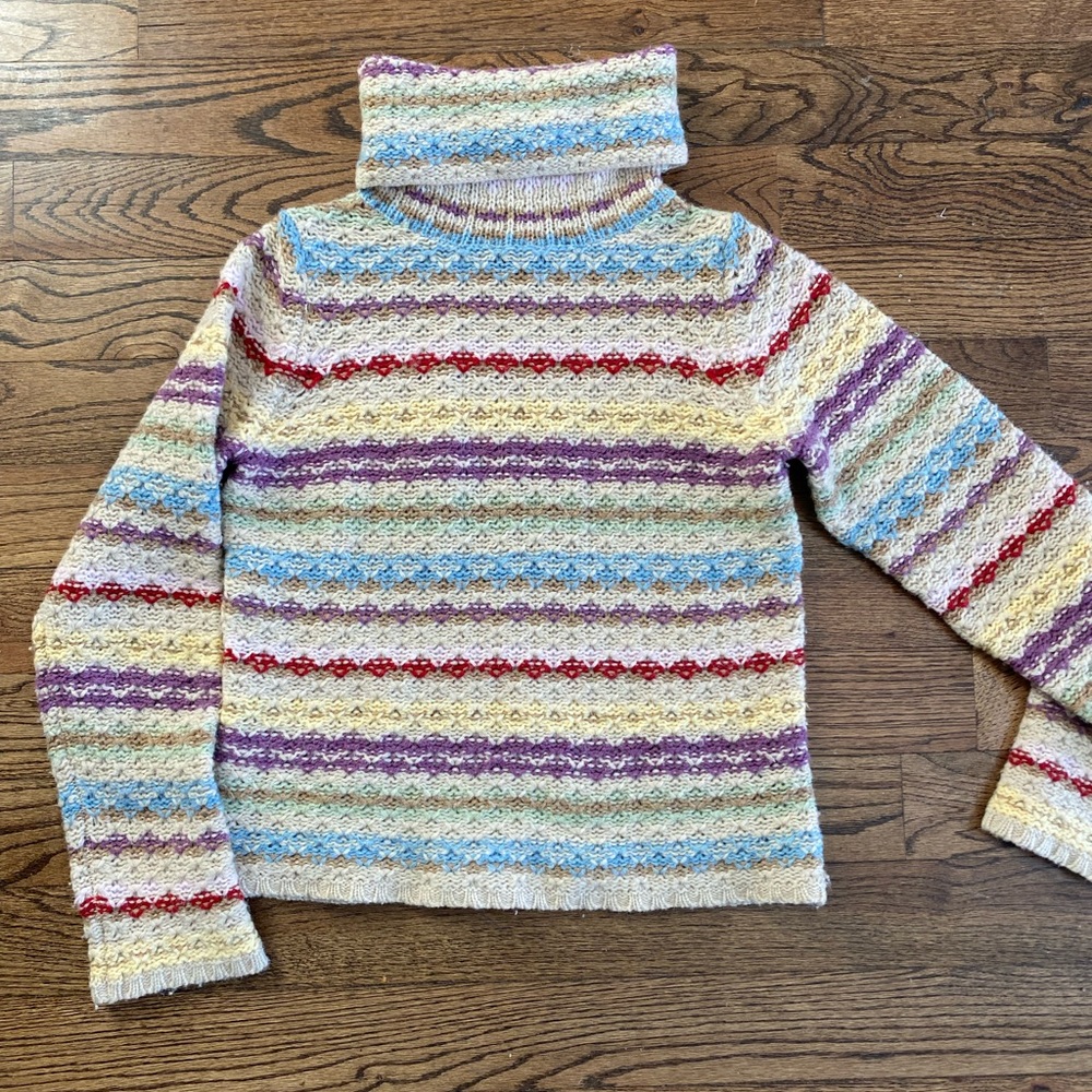 Abercrombie and fitch  100% wool rainbow sweater